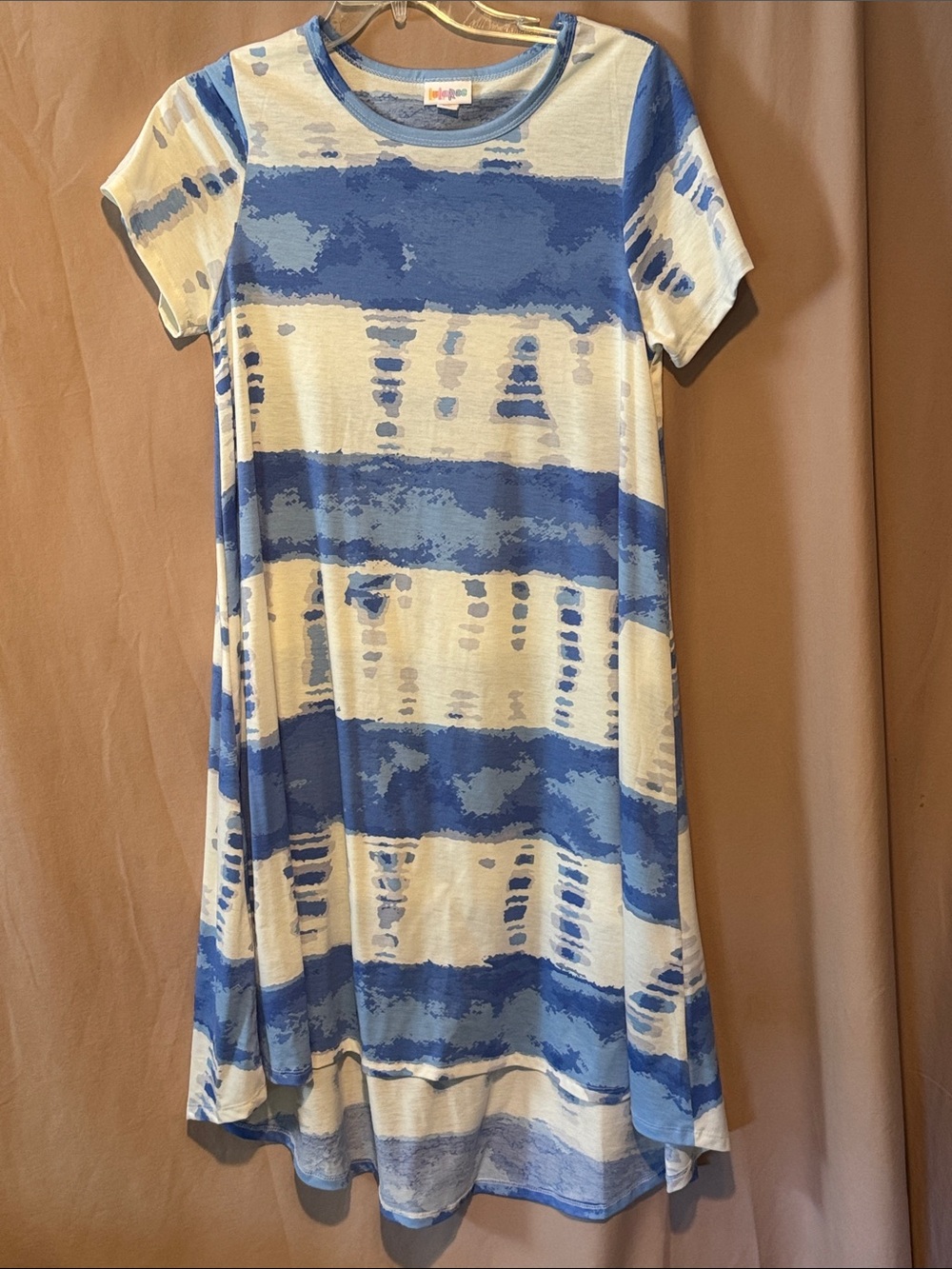 LuLaRoe Blue and White Tie-Dye Short Sleeve Carly Dress